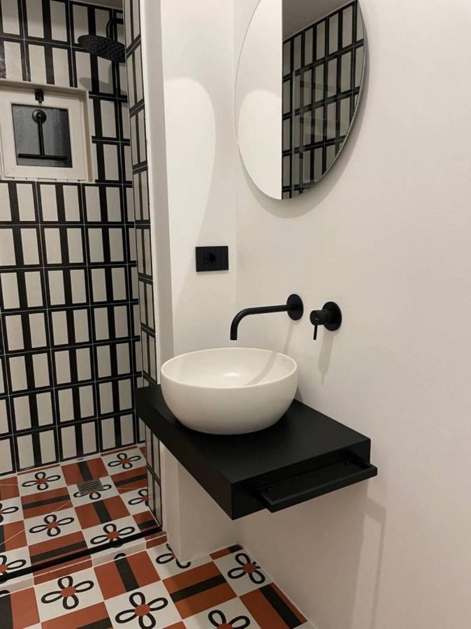 Meh Luxury Apartment City Centre Bari Exteriér fotografie